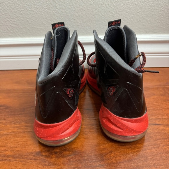 LeBron 10+ Sport Pack Pressure Size 11 - Picture 2 of 11